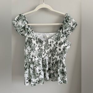 Hollister flowy floral peplum top - XL